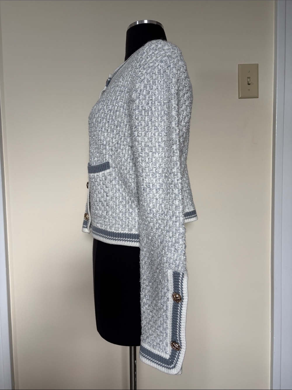 Chunky Cropped Blazer Cardigan Metal Buttons in Light Blue and White Like New - Picture 6 of 15